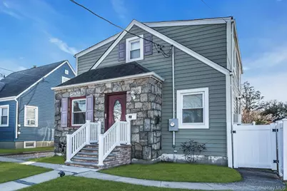 31 Cedar Street, Roosevelt, NY 11575 - Photo 2