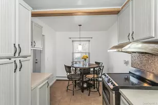 31 Cedar St, Roosevelt, NY 11575 - Photo 10