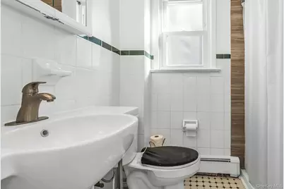 31 Cedar Street, Roosevelt, NY 11575 - Photo 16