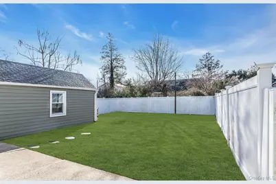 31 Cedar Street, Roosevelt, NY 11575 - Photo 28