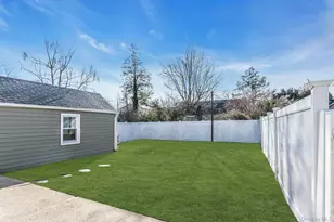 31 Cedar St, Roosevelt, NY 11575 - Photo 28