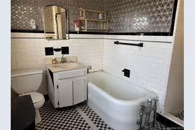 104-40 114th Street, Jamaica, NY 11419 - Photo 22