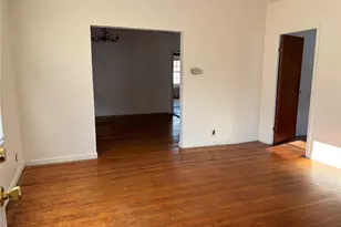 104-40 114th St, Jamaica, NY 11419 - Photo 4