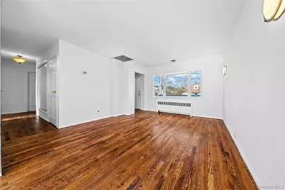 28 Ellen Place, Kings Park, NY 11754 - Photo 8