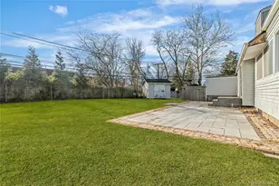 28 Ellen Pl, Kings Park, NY 11754 - Photo 28