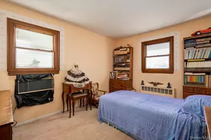 285 Southwood Cir, Syosset, NY 11791 - Photo 14