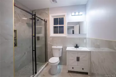 139 Maple Avenue, Bethpage, NY 11714 - Photo 16