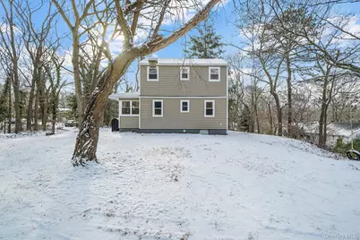 15 Beatrice Drive, Shirley, NY 11967 - Photo 6