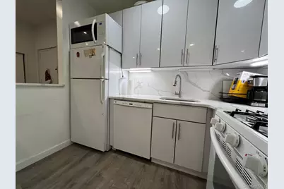 1250 North Avenue #106, New Rochelle, NY 10804 - Photo 2