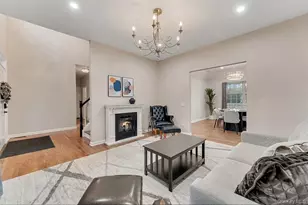 33 E Potter Ln NE, Huntington, NY 11743 - Photo 2