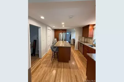 33 Chestnut Street, Pearl River, NY 10965 - Photo 4