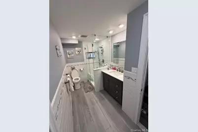 33 Chestnut Street, Pearl River, NY 10965 - Photo 10