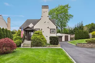 148 Chelsea St, Hawthorne, NY 10532 - Photo 2