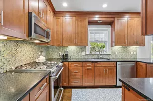 148 Chelsea St, Hawthorne, NY 10532 - Photo 22