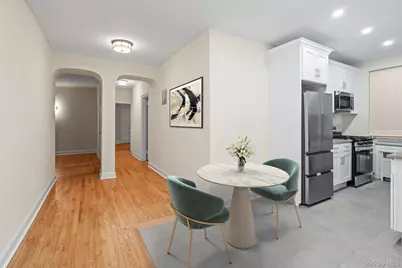 11007 73rd Road #2K, Forest Hills, NY 11375 - Photo 2