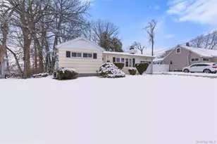 258 Holt Dr, Pearl River, NY 10965 - Photo 2