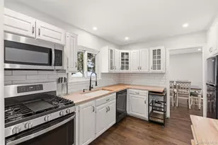 258 Holt Dr, Pearl River, NY 10965 - Photo 14