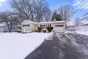 258 Holt Dr, Pearl River, NY 10965 - Photo 4