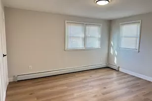 129 Spring Ln, Levittown, NY 11756 - Photo 6