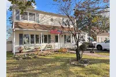 129 Spring Lane, Levittown, NY 11756 - Photo 2