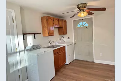 129 Spring Lane, Levittown, NY 11756 - Photo 14