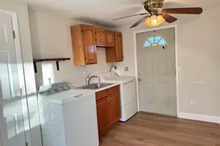 129 Spring Ln, Levittown, NY 11756 - Photo 14