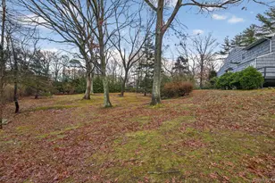 4 Penn Ct, Dix Hills, NY 11746 - Photo 46