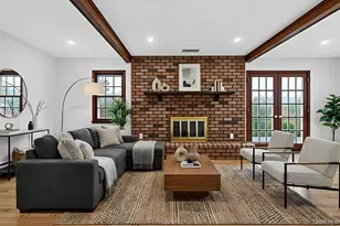 4 Penn Ct, Dix Hills, NY 11746 - Photo 24