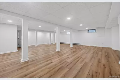 4 Penn Court, Dix Hills, NY 11746 - Photo 42