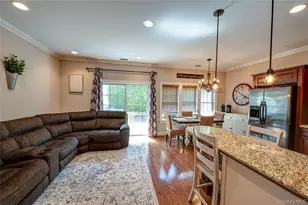 403 Tracy Ln, Patchogue, NY 11772 - Photo 8