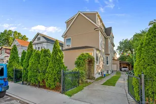 27-28 Humphreys St, East Elmhurst, NY 11369 - Photo 2