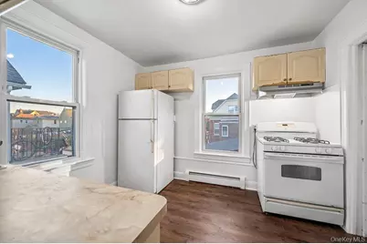 27-28 Humphreys Street, East Elmhurst, NY 11369 - Photo 20