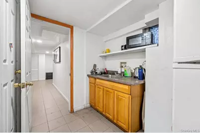 27-28 Humphreys Street, East Elmhurst, NY 11369 - Photo 26