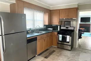 310 Old Shipyard Ln, Southold, NY 11971 - Photo 4