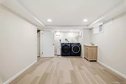 35 Kass Road, White Plains, NY 10605 - Photo 38