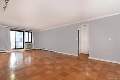 1085 Warburton #621, Yonkers, NY 10701 - Photo 2