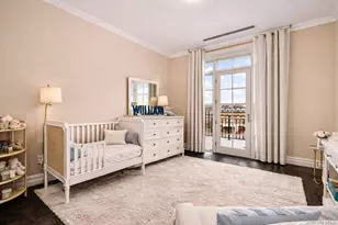 3000 Royal Ct, North Hills, NY 11040 - Photo 6