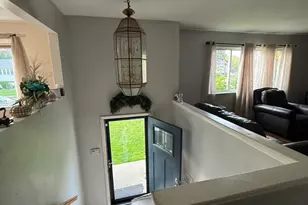 2 Mortell Ct, Babylon, NY 11726 - Photo 2