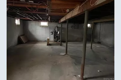 617 Alwick Avenue, West Islip, NY 11795 - Photo 12