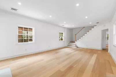 118 Soundview Avenue, White Plains, NY 10606 - Photo 20