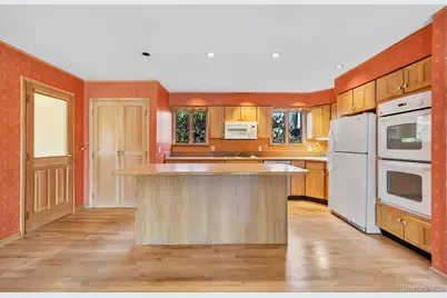 149 Munsell Road, Patchogue, NY 11772 - Photo 6