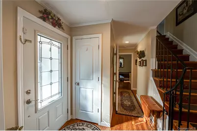 335 Landing Avenue, Smithtown, NY 11787 - Photo 6