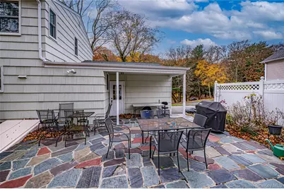 335 Landing Avenue, Smithtown, NY 11787 - Photo 36