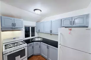 107-39 165th St, Jamaica, NY 11433 - Photo 8