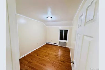 10739 165th Street #2nd flr, Jamaica, NY 11433 - Photo 10