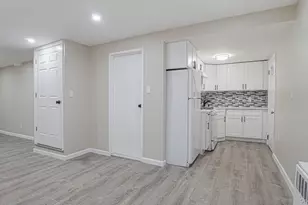 3920 Ely Ave, Bronx, NY 10466 - Photo 16