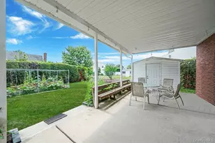 508 Chamberlin St, East Meadow, NY 11554 - Photo 30