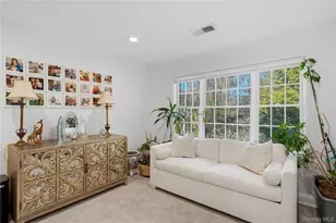 23 Hathaway Ln, Manhasset, NY 11030 - Photo 18