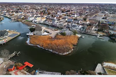 6 Island Plaza, Bellmore, NY 11710 - Photo 4