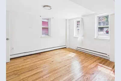 2924 Yates Avenue, Bronx, NY 10469 - Photo 8